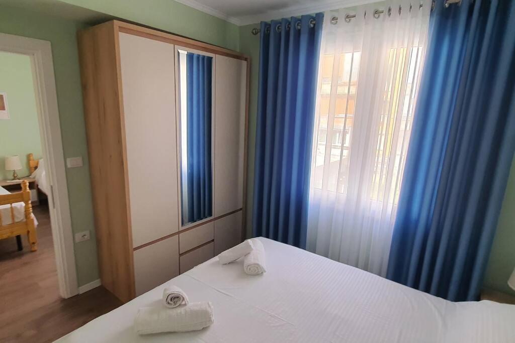Center Apartment Tiranë Ngoại thất bức ảnh