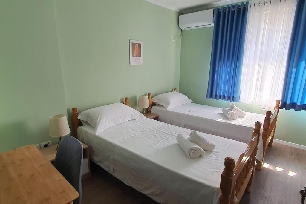 Center Apartment Tiranë Ngoại thất bức ảnh