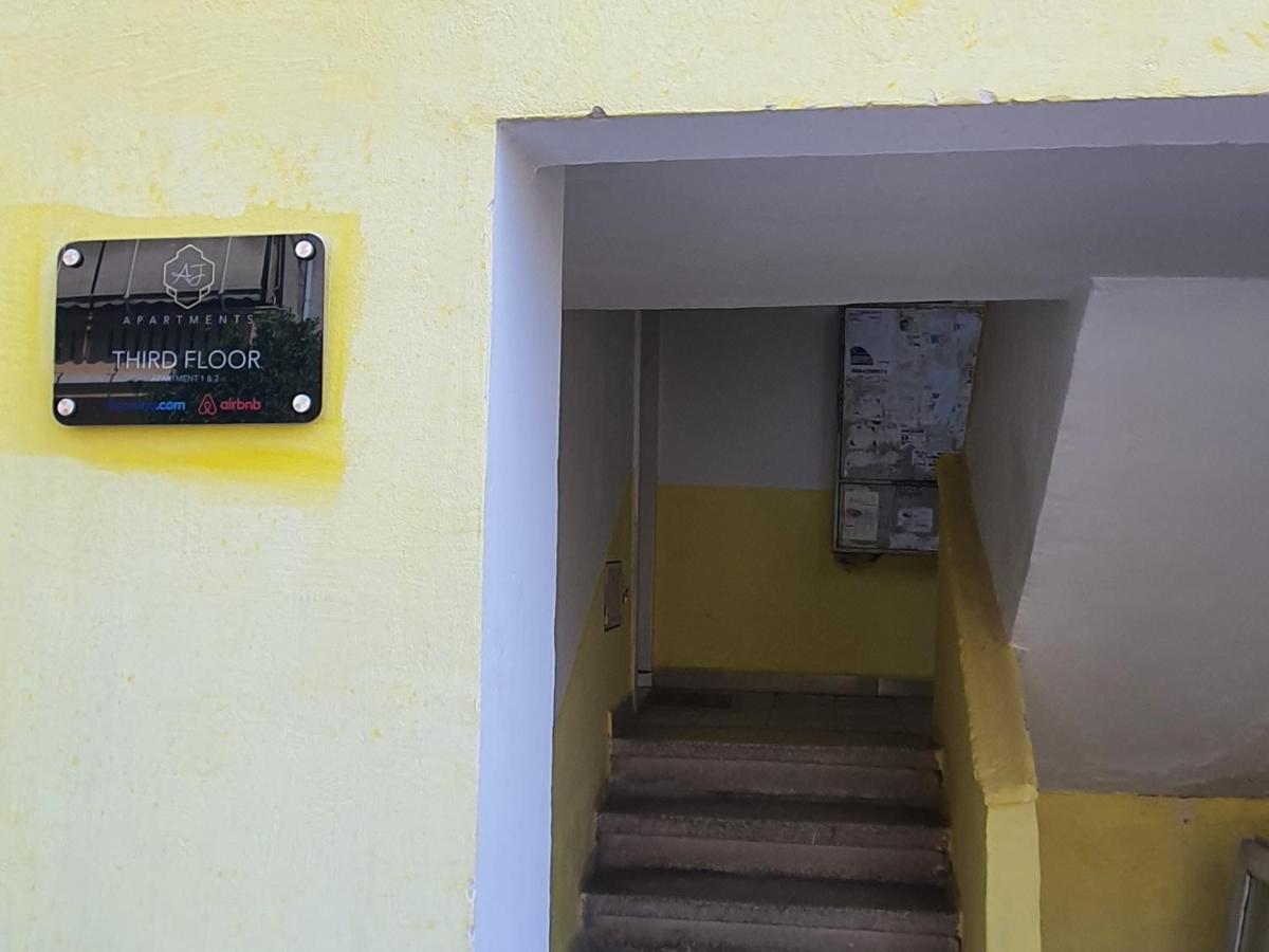 Center Apartment Tiranë Ngoại thất bức ảnh